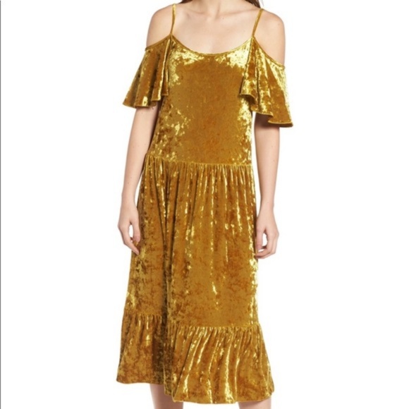 Rebecca Minkoff Dresses & Skirts - Rebecca Minkoff Yellow Gold Velvet Buffy Dress S